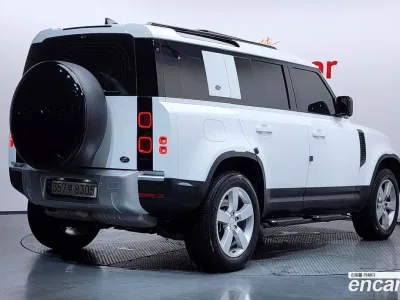 2023 Land Rover Defender 110 D300 HSE, фото 1, лот 10106342