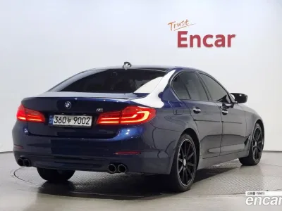 2018 BMW 5-Series 520i Luxury, фото 1, лот 10064781