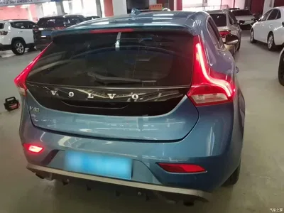 2015 Volvo V40 1.6T Smart Elegance Edition, фото 4, лот 10367999