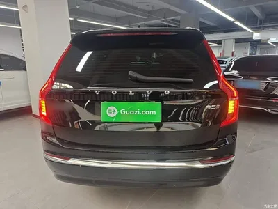 2023 Volvo XC90 B5 Smart Luxury Edition 5-Seater, фото 4, лот 10593566