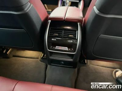 2025 BMW 3-Series 320i M Sport, фото 4, лот 10048575