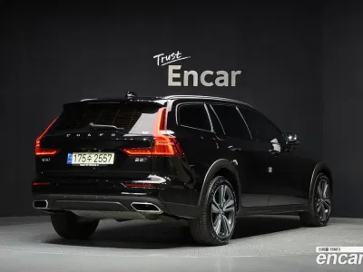 2021 Volvo V60 B5 Pro AWD, фото 2, лот 10125541