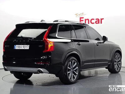 2017 Volvo XC90 D5 Momentum, фото 2, лот 10129588