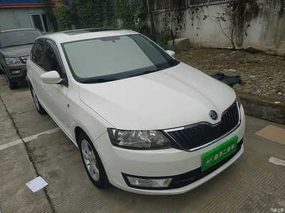 2016 Škoda Skoda Rapid Spaceback Facelift 1.6L Automatic Innovation Edition, фото 4, лот 11450562