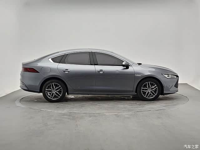 2021 BYD Qin PLUS DM-i 55KM Flagship, фото 4, лот 11228295