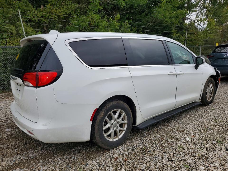 2018 CHRYSLER PACIFICA LX, фото 3, лот 11141978