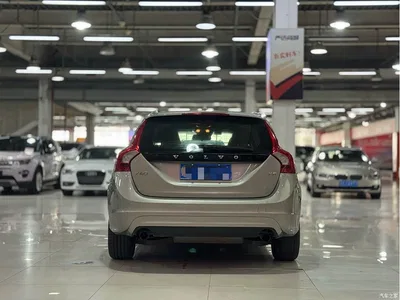 2014 Volvo V60 T5 Zhiyi Edition, фото 4, лот 10363847