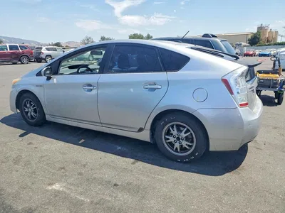 2010 TOYOTA PRIUS III, фото 2, лот 10535974