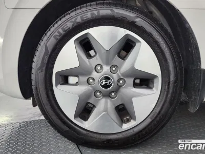 2025 Hyundai Staria 4WD Tourer 11-Seater, фото 4, лот 10053597