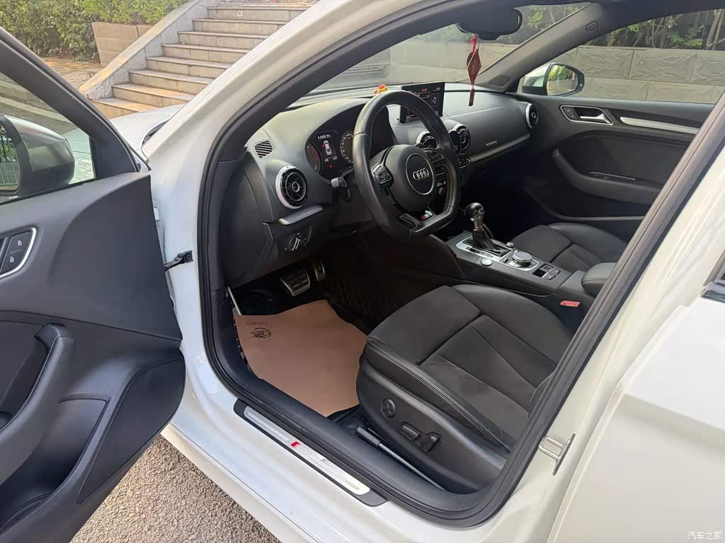 2015 Audi S3 2.0T Limousine, фото 4, лот 11174439