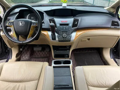 2011 Honda Odyssey Jingshow 2.4L Comfort Edition, фото 4, лот 10424578