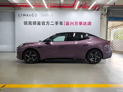 2025 Lynk & Co 07 EM-P Model Base, фото 3, лот 10445199