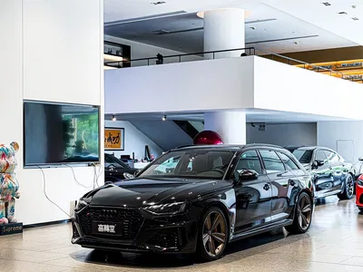 2023 Audi RS 4 Model RS4 Avant Dark Gold Edition, фото 1, лот 10473181