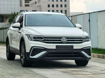 2022 Volkswagen Tiguan L 330TSI Automatic 2WD Smart Edition, фото 3, лот 10462199