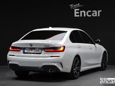2022 BMW 3-Series 320i M Sport, фото 2, лот 10106843