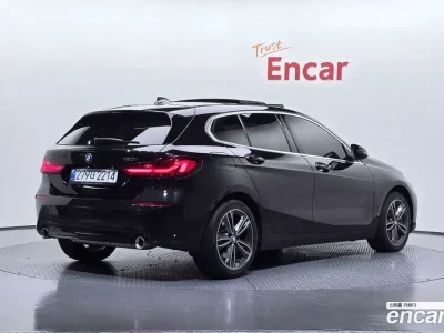 2022 BMW 1-Series 120i Sports, фото 2, лот 10041922