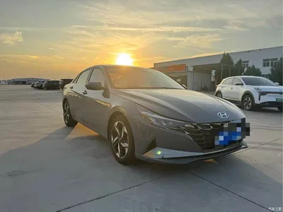 2022 Hyundai Elantra 1.5L CVT LUX Premium Edition, фото 2, лот 10405430