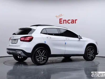 2019 Mercedes-Benz GLA-Class GLA220 Premium, фото 1, лот 10053244
