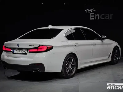 2022 BMW 5-Series 520i M Sport, фото 2, лот 10134387