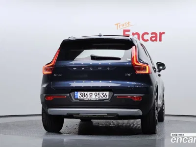 2022 Volvo XC40 B4 Inscription, фото 4, лот 10125350