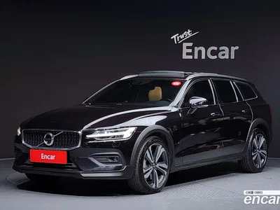 2021 Volvo V60 B5 Pro AWD, фото 1, лот 10129233