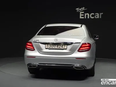 2017 Mercedes-Benz E-Class E200 Avantgarde, фото 4, лот 10166065