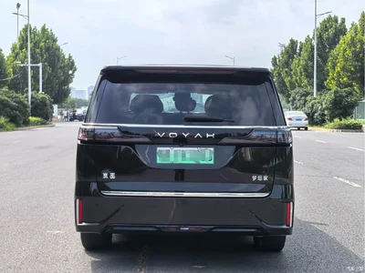 2025 Voyah Auto Voyah Dreamer PHEV AWD Flagship Kunpeng Edition, фото 4, лот 10358493