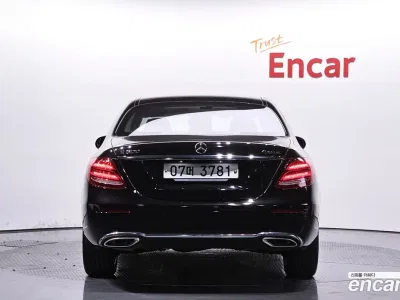 2018 Mercedes-Benz E-Class E300 4MATIC Exclusive Standard, фото 4, лот 10076364