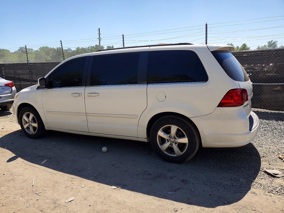 2011 VOLKSWAGEN ROUTAN SE, фото 2, лот 10824112
