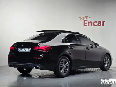 2020 Mercedes-Benz A-Class A220 Sedan, фото 1, лот 10178107