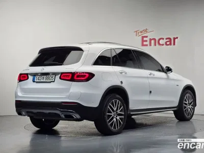 2021 Mercedes-Benz GLC-Class GLC300e 4MATIC, фото 1, лот 10061620