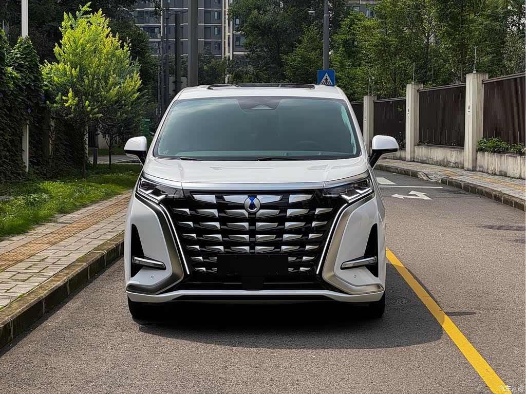 2022 Denza D9 DM-i 970 AWD Flagship, фото 2, лот 11218377