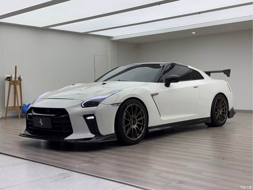 2010 Nissan GT-R 3.8T Premium Edition, фото 1, лот 10340900