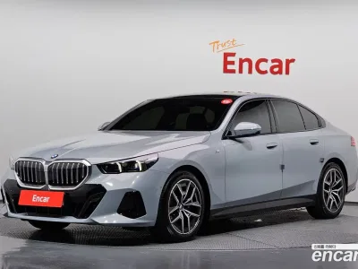 2024 BMW 5-Series 520i M Sport, фото 1, лот 10196754