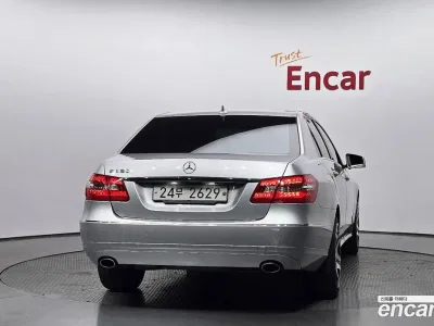2011 Mercedes-Benz E-Class E300 Elegance, фото 4, лот 10164322