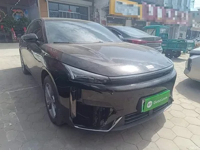 2025 Geely Galaxy Galaxy L6 EM-i 140km Voyage Edition, фото 4, лот 11301452