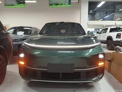 2025 Li Auto Li Xiang L9 Ultra Smart Renewal Edition, фото 3, лот 11511160