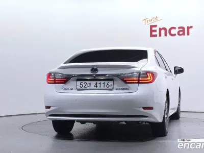 2018 Lexus ES 300h Supreme, фото 4, лот 11253808