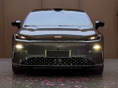 2025 Geely Galaxy Galaxy Xingyao 8 130km EM-P Starship Edition, фото 2, лот 11197093