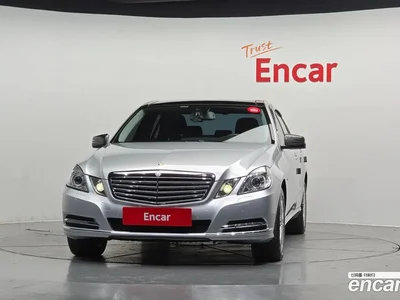 2012 Mercedes-Benz E-Class E300 Elegance, фото 2, лот 10056284