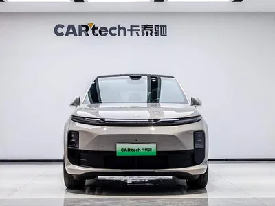 2025 Li Auto L6 Max Smart Renewal Edition, фото 3, лот 10598896
