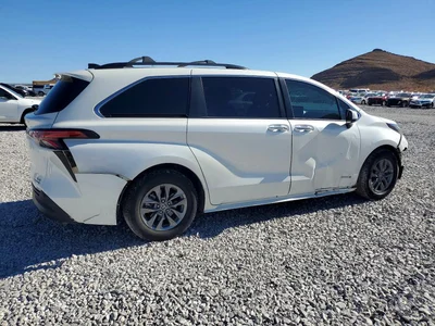 2021 TOYOTA SIENNA XLE, фото 3, лот 11577848