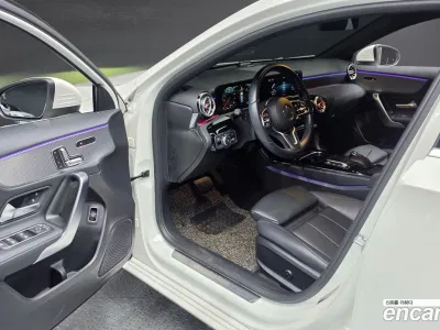 2021 Mercedes-Benz A-Class A220 Sedan, фото 3, лот 10035819