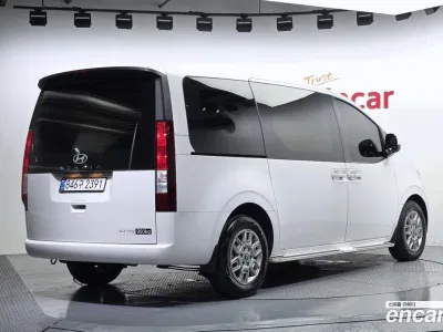 2025 Hyundai Staria HEV 1.6 Cargo 3-Seater, фото 2, лот 10338985