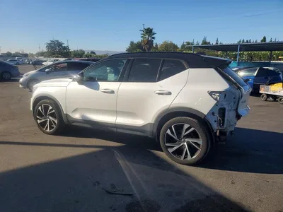 2019 VOLVO XC40 T5 R-DESIGN, фото 2, лот 10876645