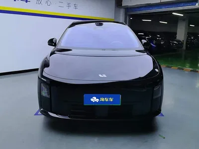 2025 Li Auto Li i8 Standard Edition, фото 2, лот 10825599