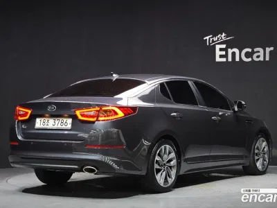2015 Kia K5 Luxury, фото 2, лот 10060252