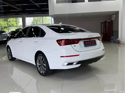 2021 Kia K3 1.5L CVT Fashion Edition, фото 4, лот 10334132