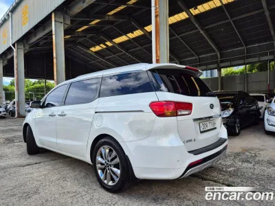 2015 Kia Canival 9-seater Noblesse, фото 2, лот 10408488