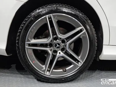 2019 Mercedes-Benz C-Class C220 d 4MATIC AMG Line, фото 4, лот 10044908